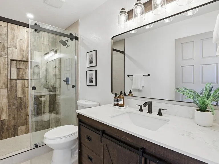 16955 Oakridge Ln — Photo 36
