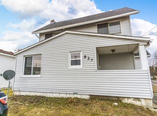 937 N Pontiac Trl APT 1, Walled Lake, MI 48390