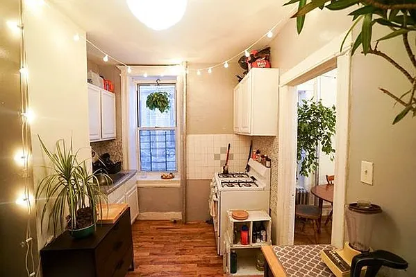 Rented by Signature Property Realty | media 38