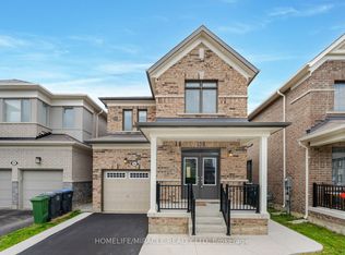 68 Circus Cres, Brampton, ON L7A5E1
