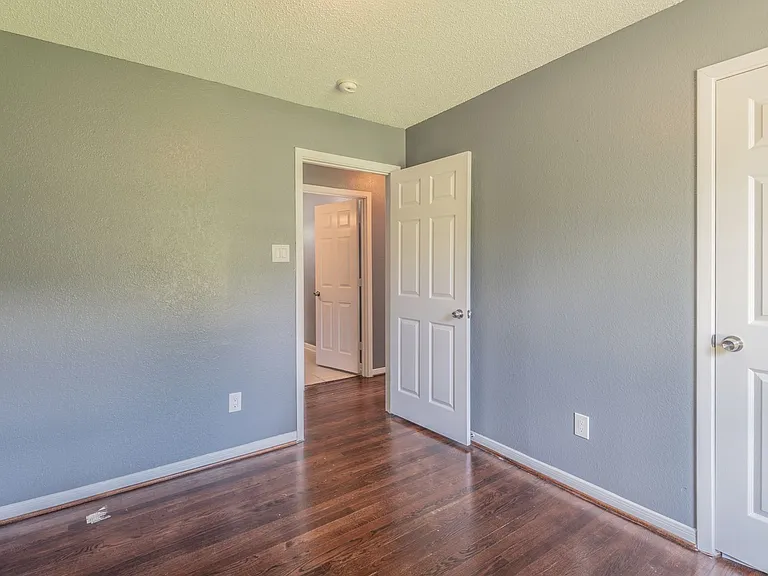 5407 Thrush Dr — Photo 11