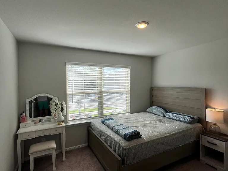 8709 Heliotrope Ln — Photo 36