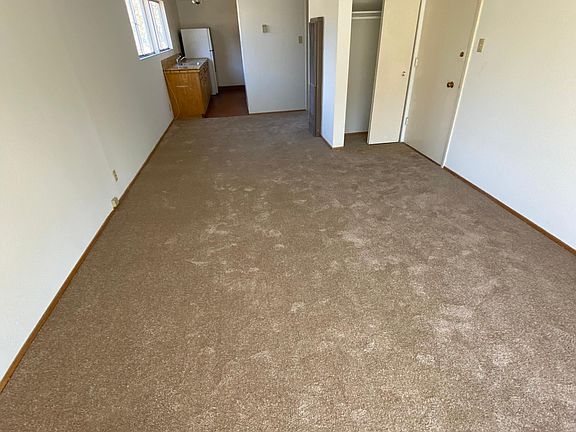 5th image of 121 Kent Ave APT 9