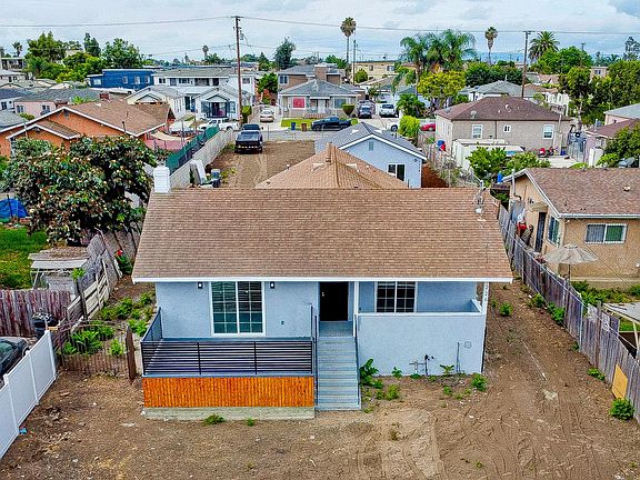 4th image of 1226 W 109th St