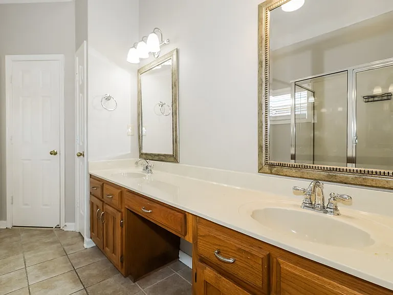 9224 Chimneyrock Blvd — Photo 11