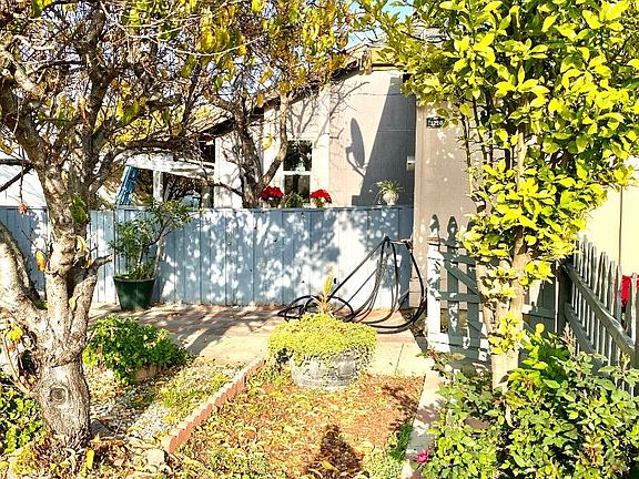4th image of 1210 Spokane Dr
