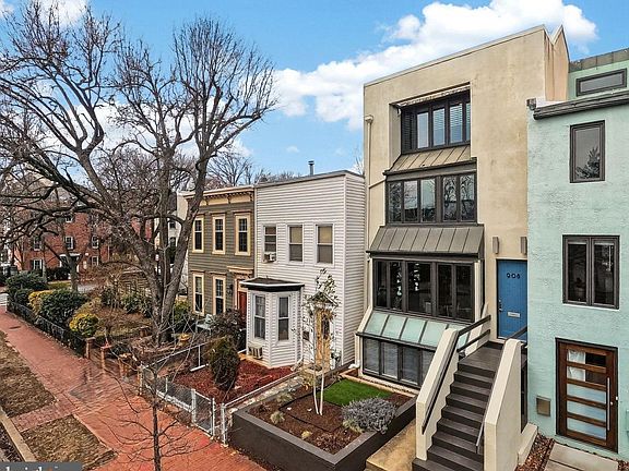 3rd image of 908 Independence Ave SE