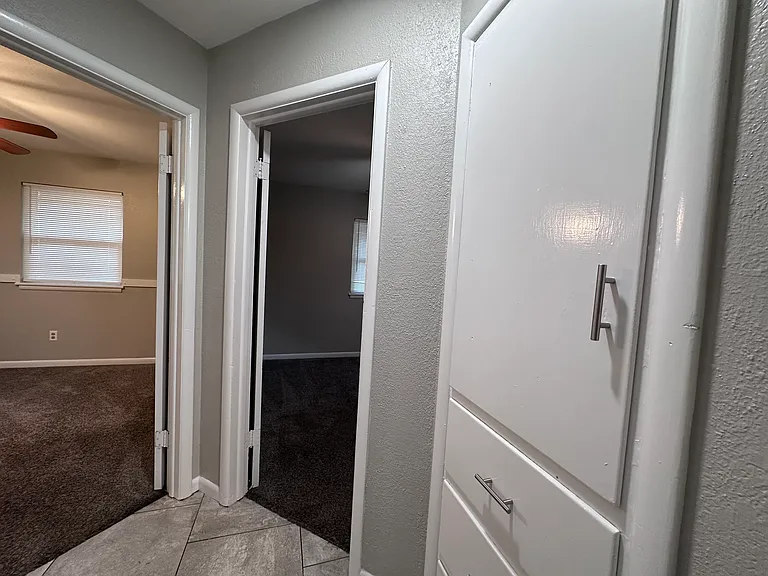 1530 Melrose Dr — Photo 12