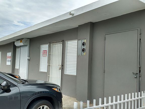 3rd image of 967 Calle Eider