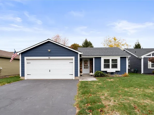 34 Lone Oak Cir, Penfield, NY 14526
