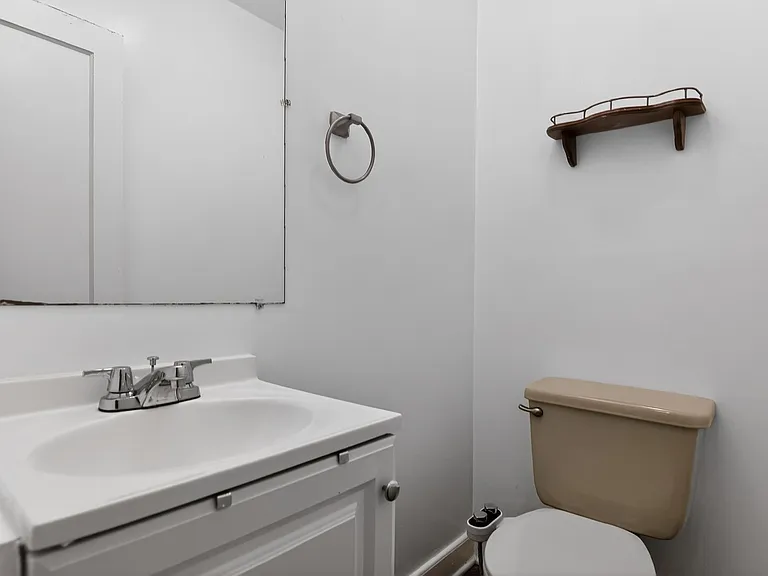 14011 Rectory Ln — Photo 61