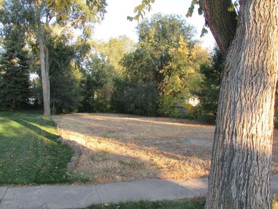 615 N 10th St, Bismarck, ND, 58501