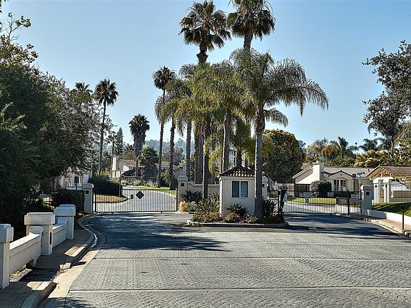 2nd image of 2285 San Remo Cir