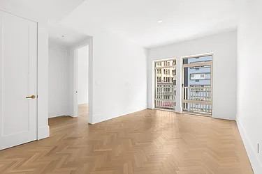815 Broadway, #401
