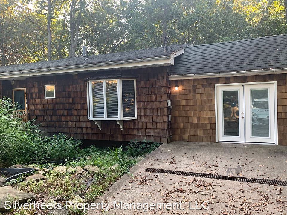 1st image of 110 Nelson Ave