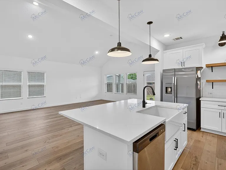 2516 Tahoe Dr — Photo 8