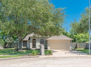 5046 Sienna Heights Ln, Pasadena, TX 77505