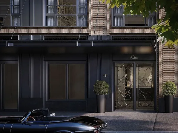 211 W 14th St #10B, New York, NY 10011