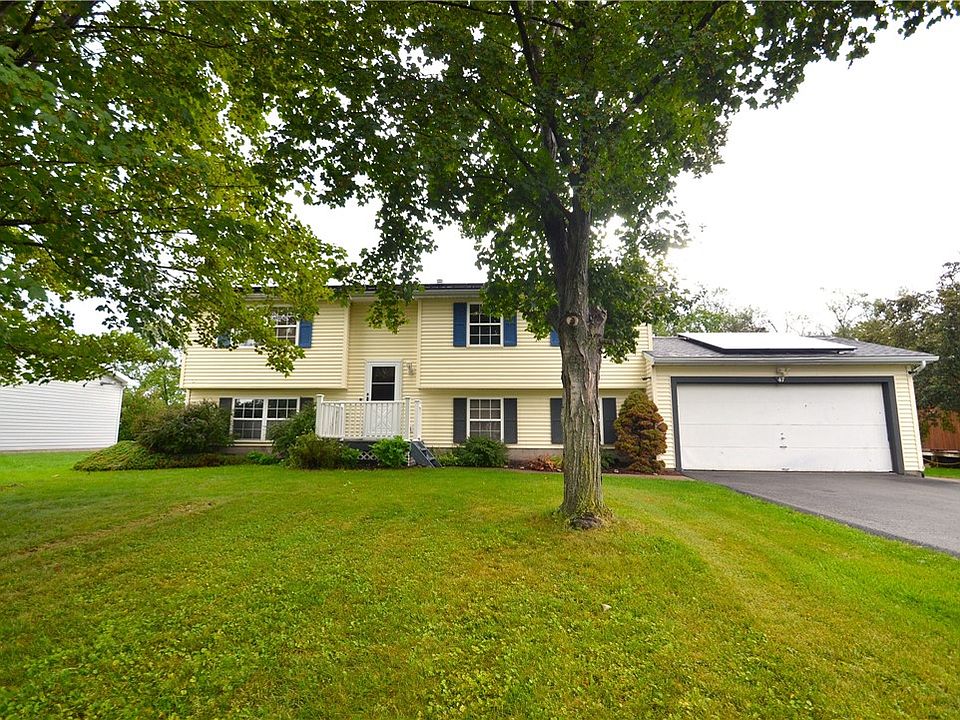 1st image of 47 Tearose Meadow Ln