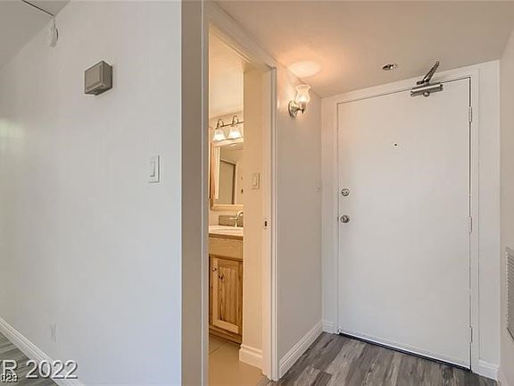3rd image of 3930 University Center Dr APT 507
