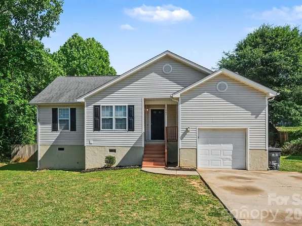 5463 Realtree Ln, Charlotte, NC 28214