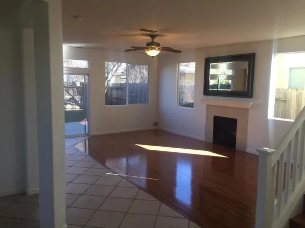 2455 Bayless Way, Sacramento, CA 95835