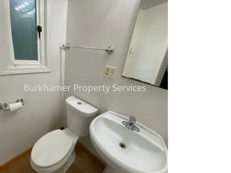 6616 Olympic Hwy #2 — Photo 10