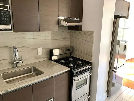 Rented by Stonehenge NYC LLC | media 2