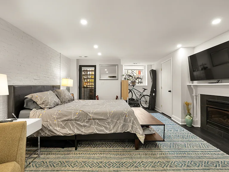 340 U St NW — Photo 22