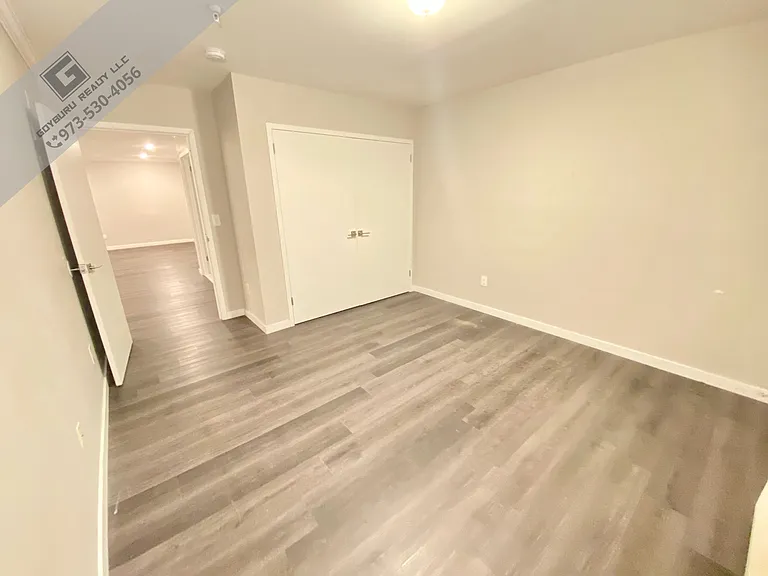 144 Fair St #206 — Photo 9