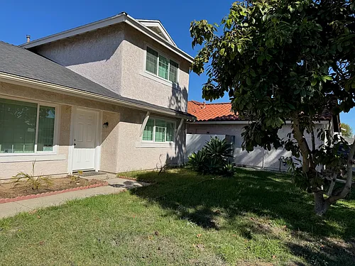 665 Yale Pl Photo 1