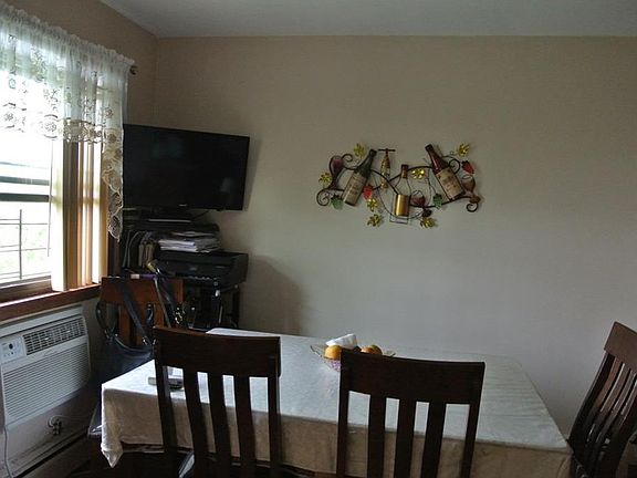 5th image of 276 Buttrick Ave #3