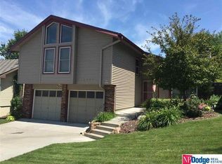 5905 S 136th St, Omaha, NE 68137