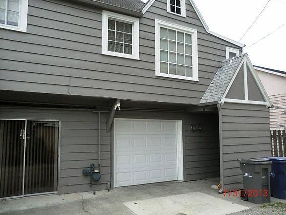 Garage in back