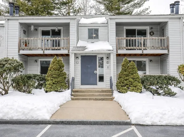 4 Ternbury Sq, Nashua, NH 03060