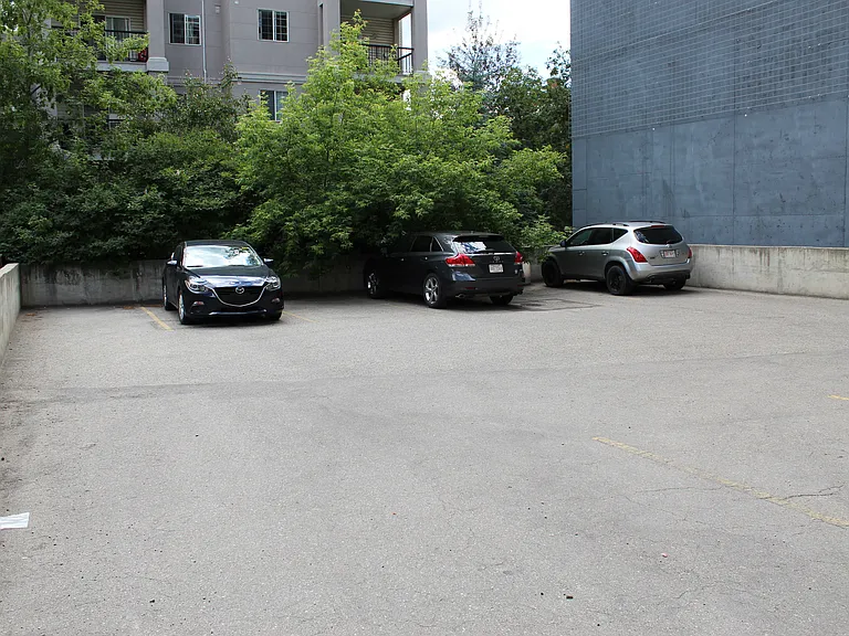 127 13th Ave SW — Photo 14