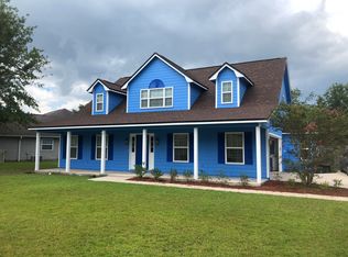 364 Creekside Dr, Saint Marys, GA 31558