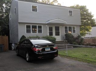 11 Muffin Ln #2, Norwalk, CT 06851
