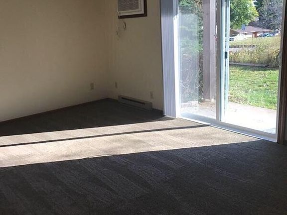 5th image of 1601 Aspen Dr APT 201