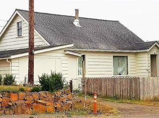 30 SE Conway Ave, Depoe Bay, OR 97341