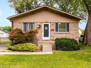 18820 Centralia, Redford, MI 48240