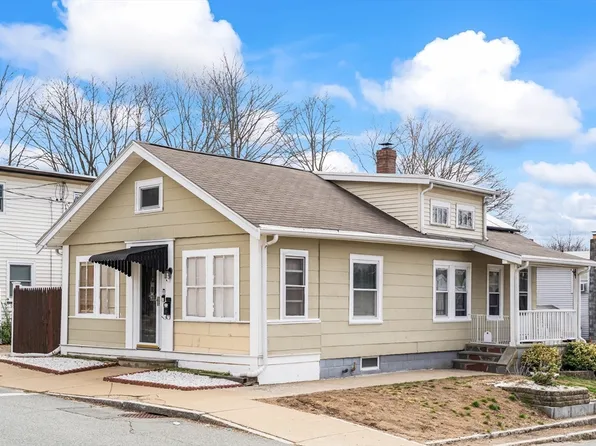 35 Sylvester St, Brockton, MA 02302