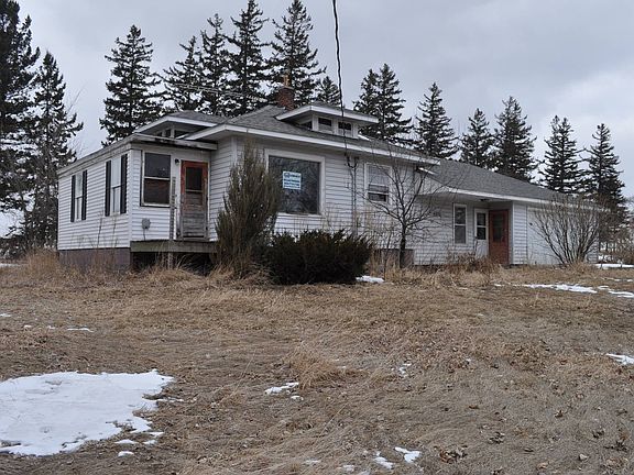 3rd image of 4674 Rose St