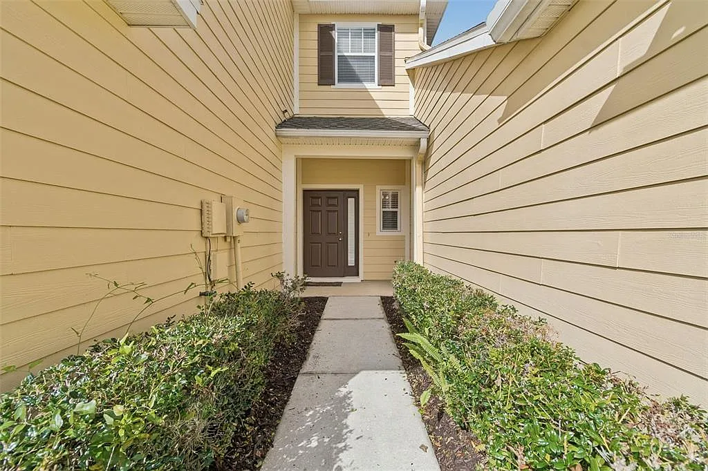 3 bed, 2.5 bath, 1665 sqft, $2,250 — Photo 4