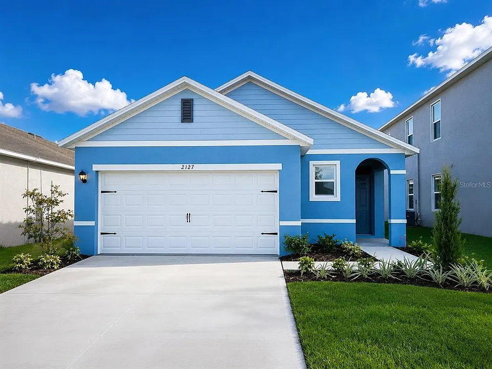 2127 Desert Rose Dr