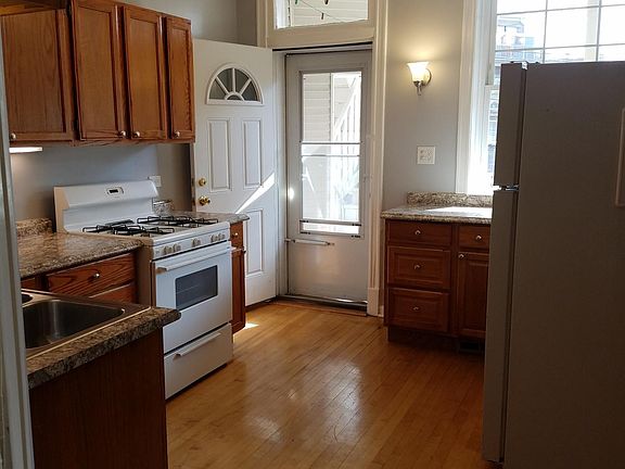 2nd image of 5709 N Glenwood Ave #2