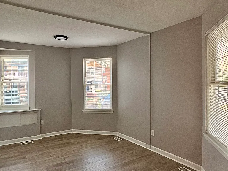 30 Elmgrove Ave #2 — Photo 10