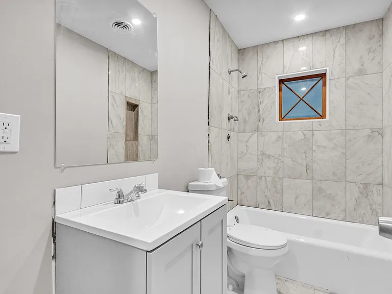 895 Greg Dr — Photo 43