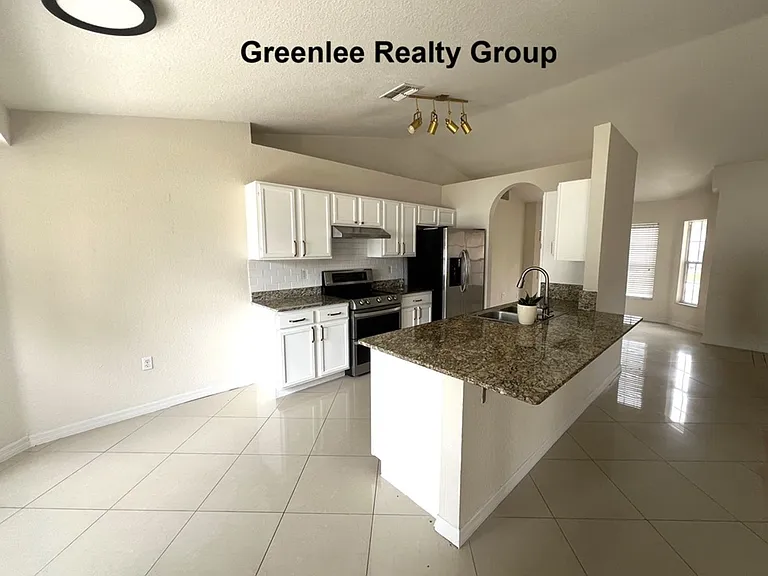153 Rosedale Ave — Photo 5