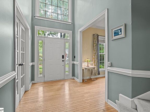 5th image of 506 Neely Farm Dr